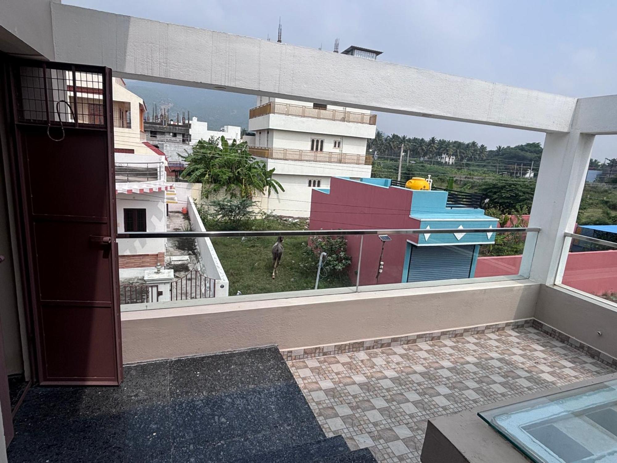 Jo'S Homestay Tiruvannamalai Ngoại thất bức ảnh